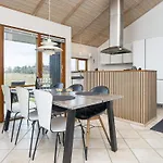 6 Person In Ulfborg Holiday home Thorsminde