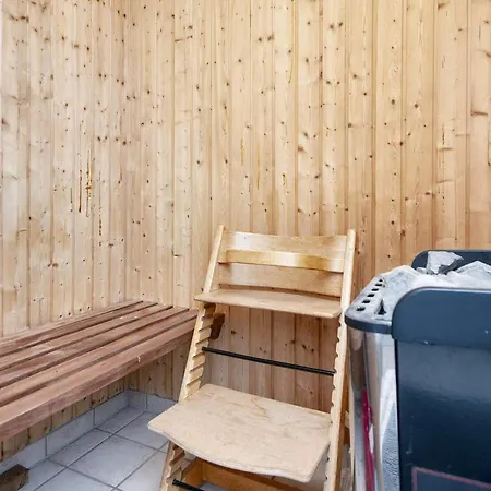 7 Person In Ulfborg Tatil Evi